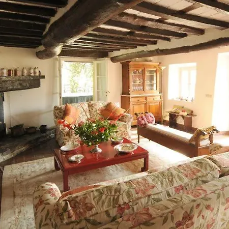 וילה Sleeps 6 Pool Air Con Wifi לוקה
